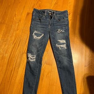 American Eagle size 6 long super stretch